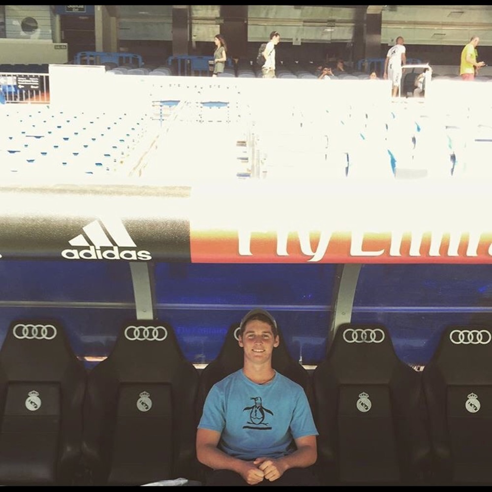 Meet your Posher, Ray